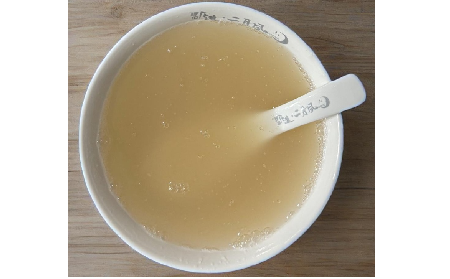 在陰雨連綿的都市，我靠這碗野生葛粉“呼吸”到了森林